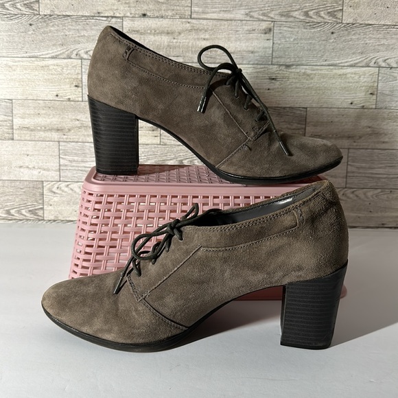 Clarks shoes - Picture 2 of 7